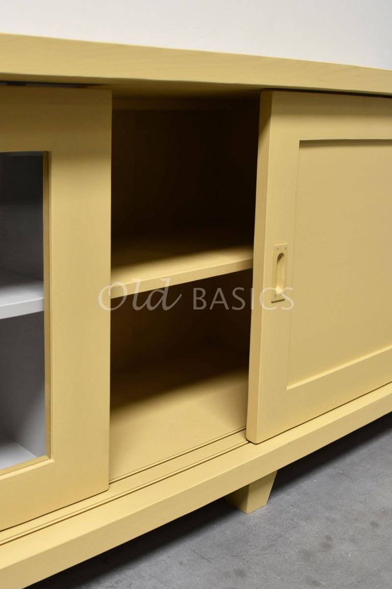 Detail van Dressoir Bordeaux Novi, 3 deuren, RAL1002, geel, materiaal hout